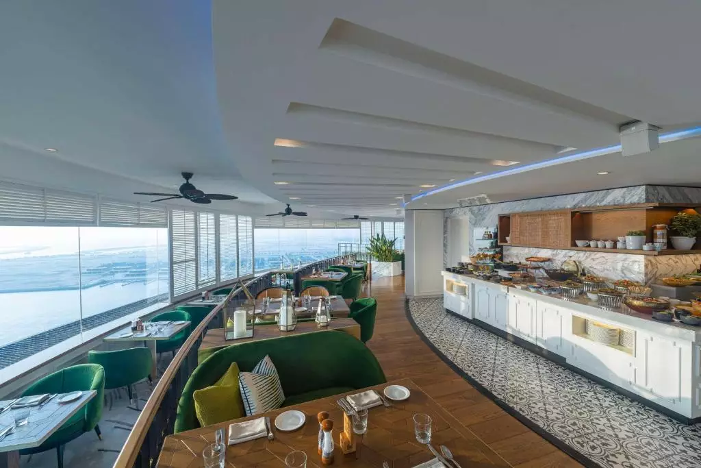 رستوران هتل حیات ریجرسی دبی